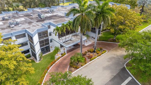 4 of 38 - 16251 Golf Club Road #311, Weston, FL
