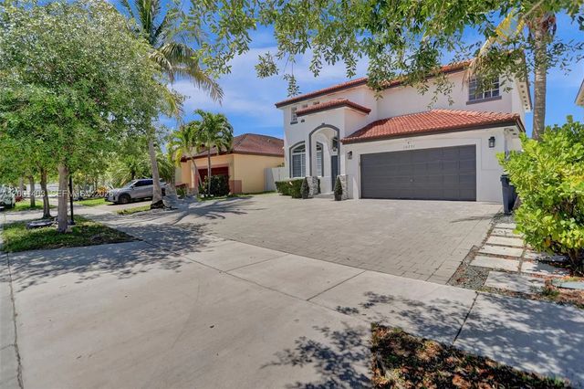 4 of 72 - 10231 Sw 227th Lane, Cutler Bay, FL