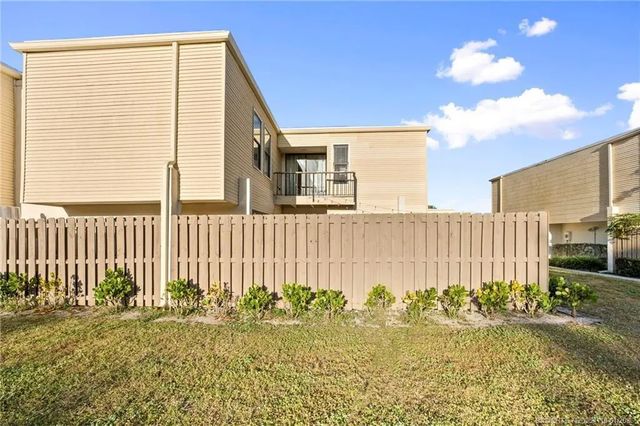 3 of 24 - 1600 Shaker Circle, Wellington, FL