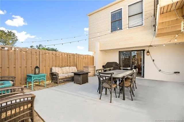 4 of 24 - 1600 Shaker Circle, Wellington, FL