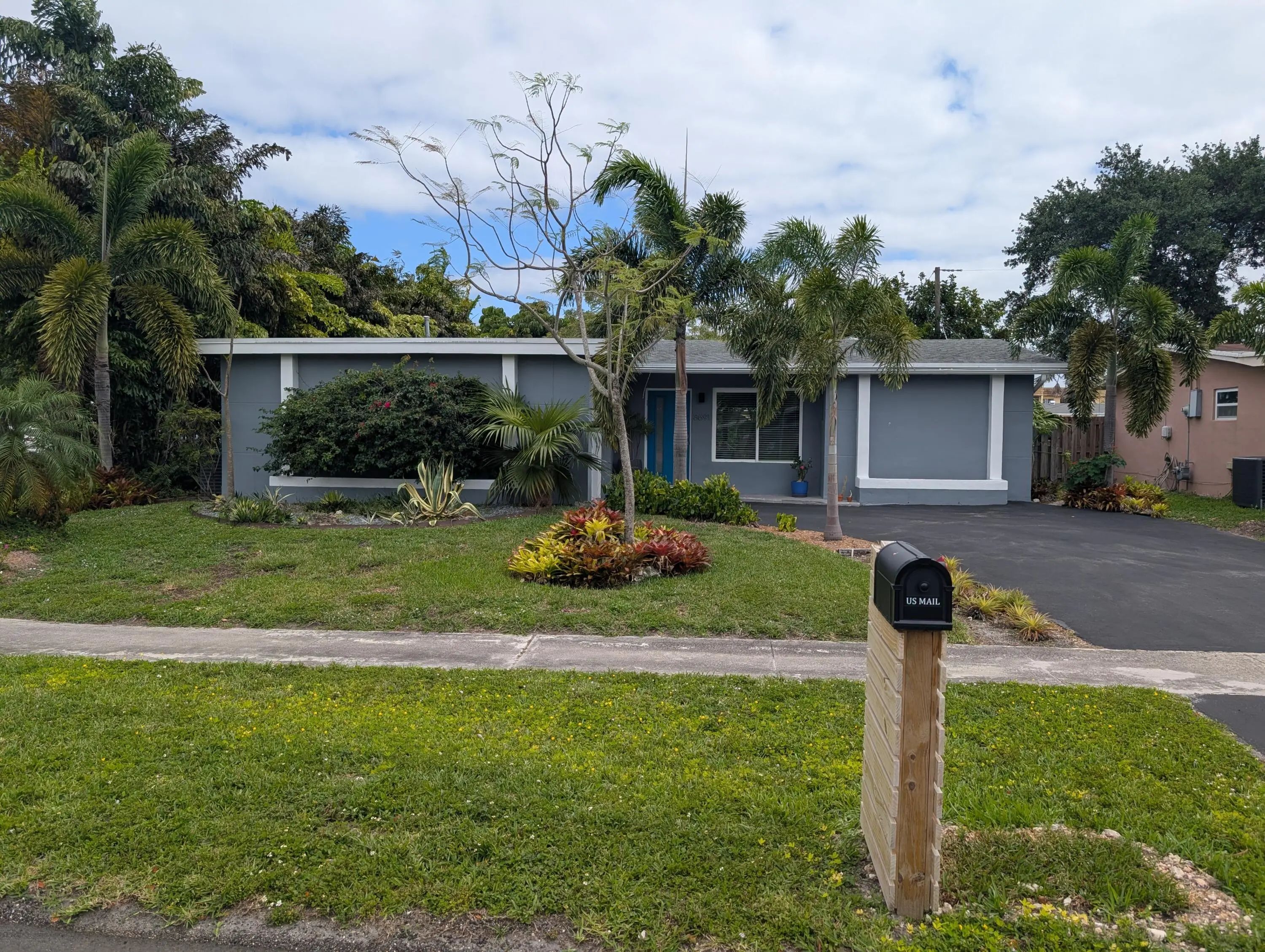 8691 Nw 28th Place, Sunrise