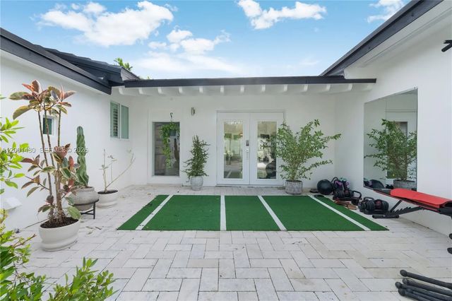 5 of 46 - 7501 W Adventure Avenue, North Bay Village, FL