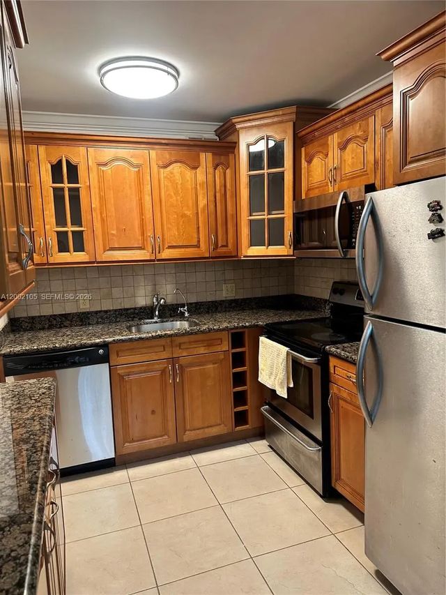 13250 Sw 7th Court #114l, Pembroke Pines