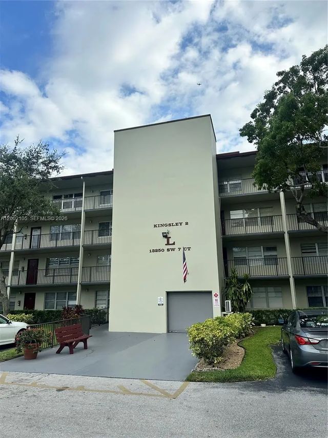 2 of 24 - 13250 Sw 7th Court #114l, Pembroke Pines, FL