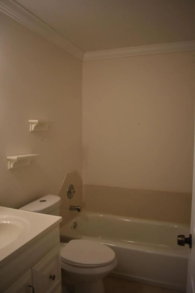 5 of 19 - 3374 Perimeter Drive, Greenacres, FL