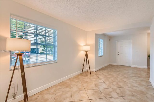 4 of 16 - 29 Santillane Avenue #2, Coral Gables, FL