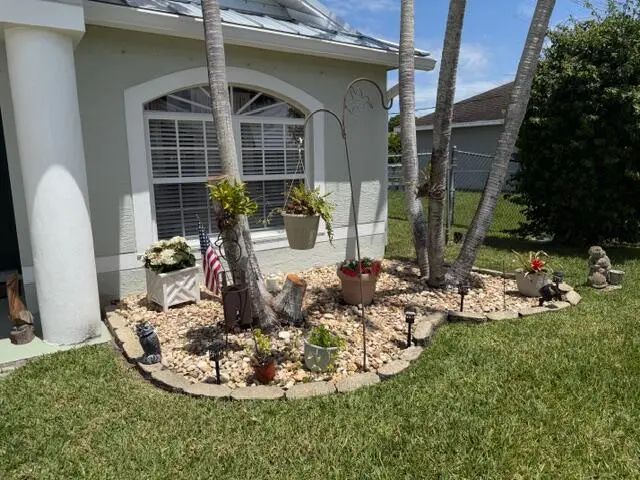 5 of 62 - 925 Sw Worcester Lane Sw, Port St. Lucie, FL