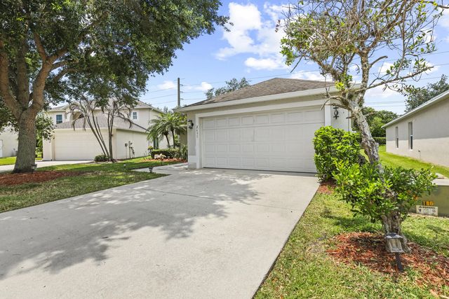2 of 43 - 2631 12th Square Sw, Vero Beach, FL