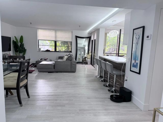 3 of 39 - 671 Ne 195th Street #208e, Miami, FL