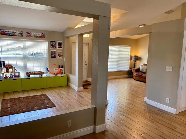 4 of 53 - 501 Sw Fifer Avenue, Port St. Lucie, FL