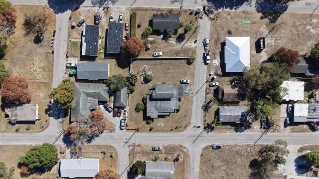 5 of 8 - 802 N 15th Street, Fort Pierce, FL