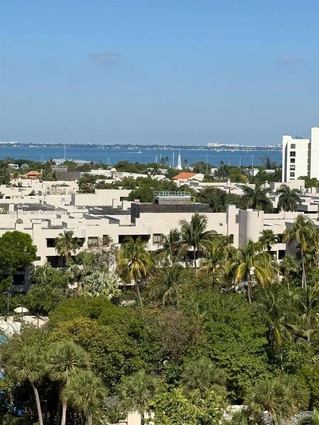 5 of 17 - 201 Crandon Boulevard #932, Key Biscayne, FL