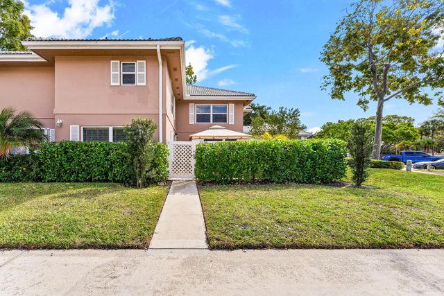 3136 Kingston Court, West Palm Beach