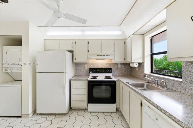 4 of 21 - 10444 Nw 30th Court #306, Sunrise, FL