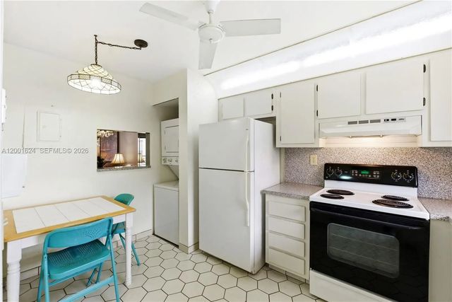 5 of 21 - 10444 Nw 30th Court #306, Sunrise, FL