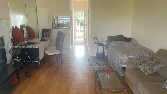 5 of 8 - 2225 Ne 123rd Street #204, North Miami, FL