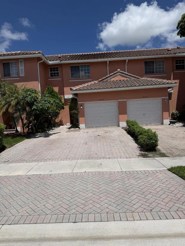 4032 Nw 92nd Avenue #4032, Sunrise