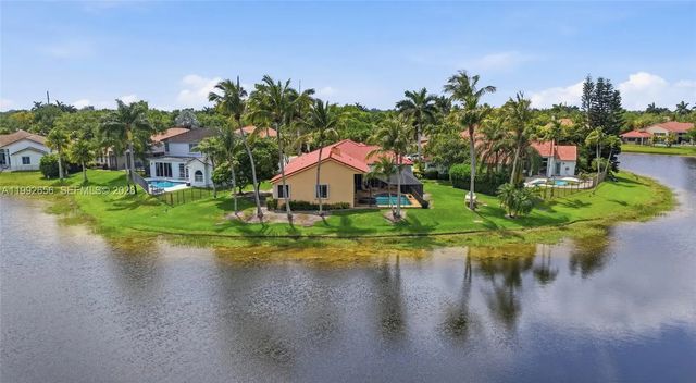 3 of 38 - 3038 Lakewood Drive, Weston, FL