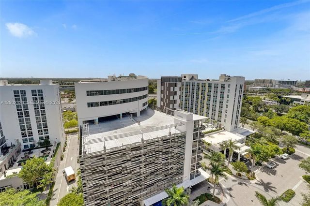 2960 Ne 207th Street #1205, Aventura