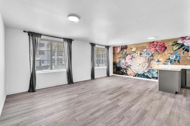 4 of 64 - 1460 Ocean Drive #205, Miami Beach, FL