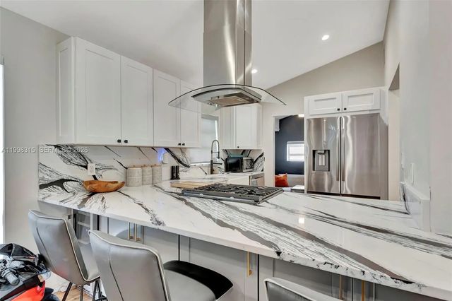 4 of 52 - 3043 Hayes Street, Hollywood, FL