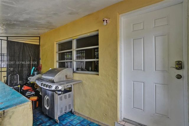 5 of 52 - 836 Nw 101st Street, Miami, FL