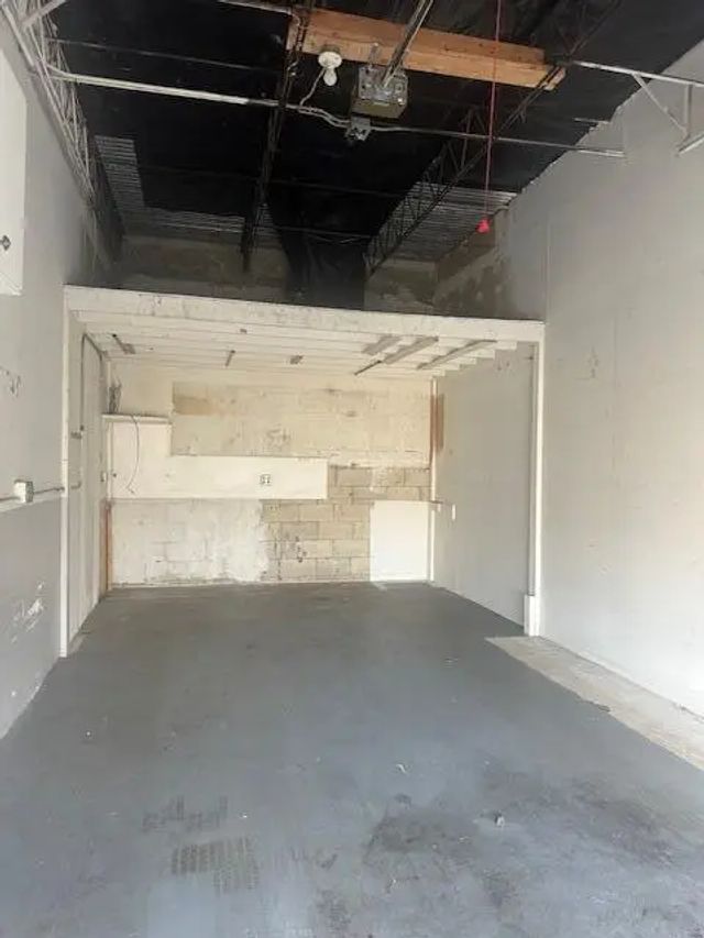 3 of 6 - 860 Nw 45th Street #15, Oakland Park, FL