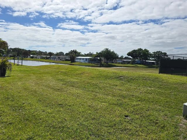 4 of 23 - 337 Seahorse Terrace, Fort Pierce, FL