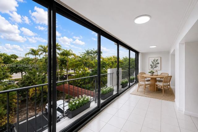 3 of 29 - 77 Crandon Boulevard #3c, Key Biscayne, FL