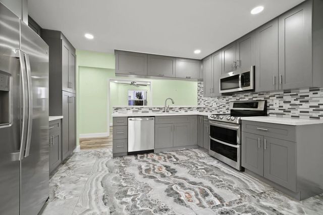 3 of 50 - 6291 Breckenridge Circle, Lake Worth, FL