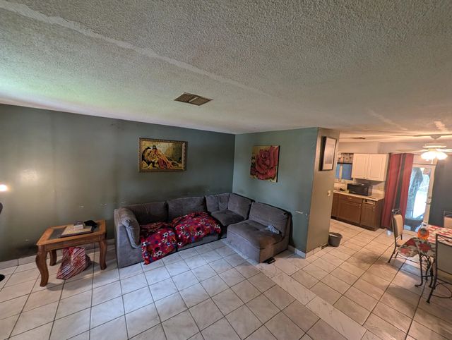 2 of 8 - 5201 Nw 16th Court, Lauderhill, FL