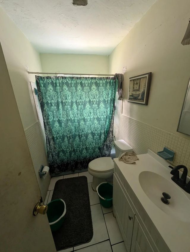 4 of 8 - 5201 Nw 16th Court, Lauderhill, FL