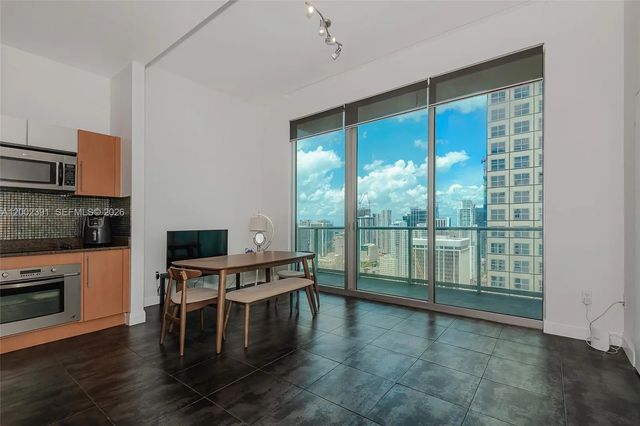 2 of 29 - 300 S Biscayne Boulevard #ph-3903, Miami, FL