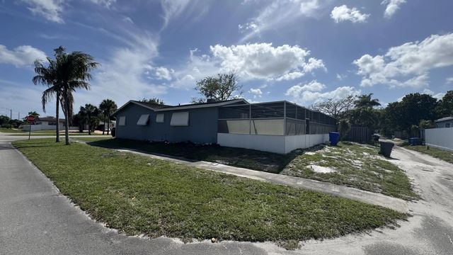 5 of 27 - 5401 W Park Road, Hollywood, FL