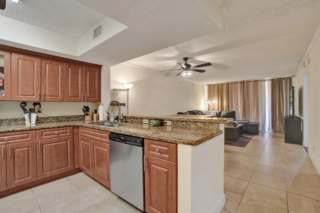 5 of 40 - 8266 Nw 24th Street, Coral Springs, FL