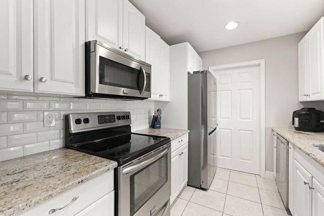 3 of 16 - 2268 Ne 16th Court, Jensen Beach, FL