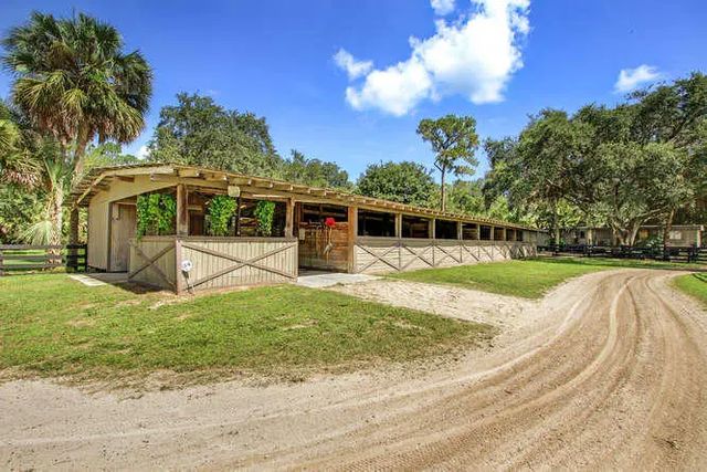 3 of 6 - 2833 F Road, Loxahatchee Groves, FL
