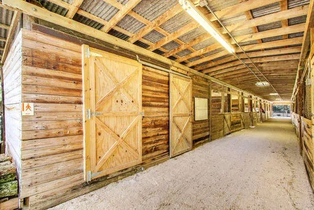 4 of 6 - 2833 F Road, Loxahatchee Groves, FL