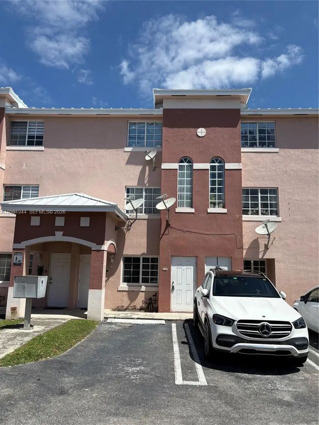 12035 Sw 14th Street #105, Miami