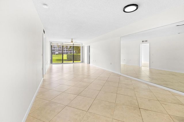 5 of 38 - 2561 Village Boulevard #103, West Palm Beach, FL