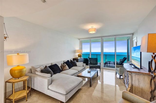 19111 Collins Avenue #2703, Sunny Isles Beach