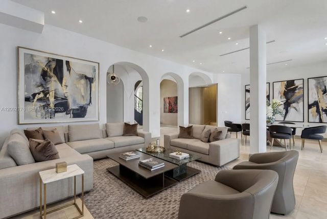 4 of 32 - 432 S Hibiscus Drive, Miami Beach, FL
