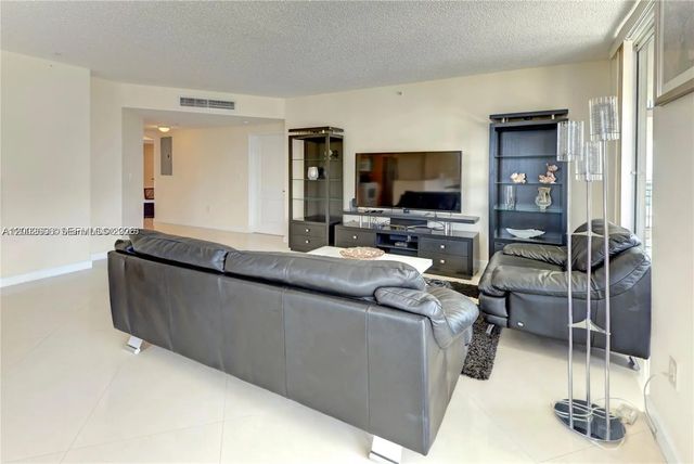 3 of 32 - 17555 Atlantic Boulevard #902, Sunny Isles Beach, FL