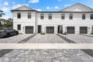 Photo of Listing #B26016923