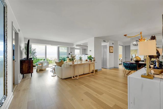 2841 N Ocean Boulevard #1004, Fort Lauderdale