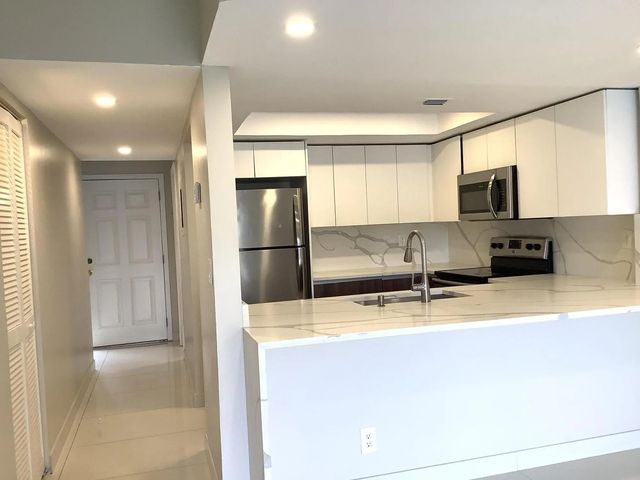 4 of 21 - 65 Deer Creek Road #h203, Deerfield Beach, FL