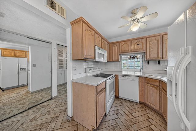 6200 Nw 62nd Street #312, Tamarac