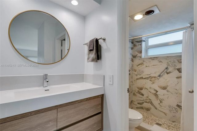 5 of 15 - 455 Paradise Isle Boulevard #101, Hallandale Beach, FL