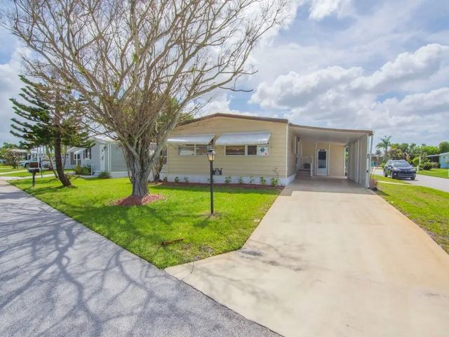 5 of 33 - 225 Ne Forrest Court, Jensen Beach, FL