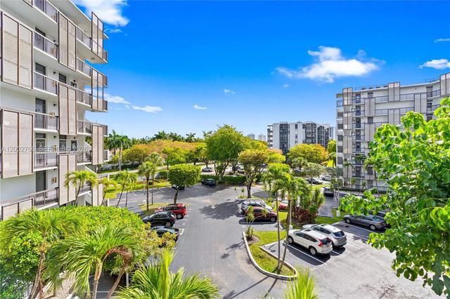 2 of 27 - 20500 W Country Club Drive #405, Aventura, FL